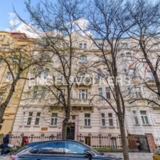Pronájem kanceláře 73 m² Praha