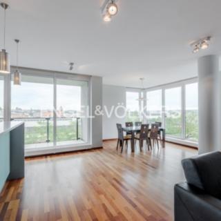 Pronájem bytu 4+kk 134 m² Praha