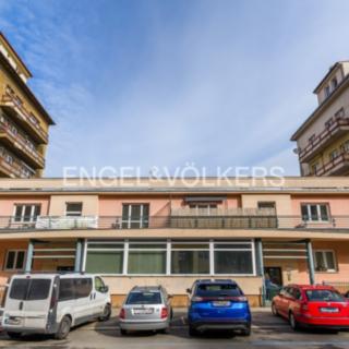 Pronájem ostatního komerčního prostoru 275 m² Praha Žižkov, Jeseniova
