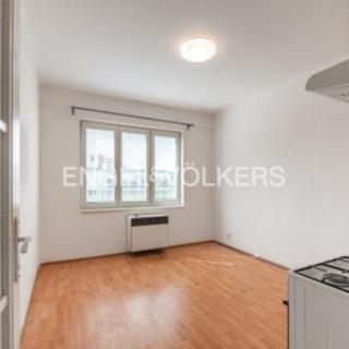 Pronájem bytu 2+kk 44 m² Praha