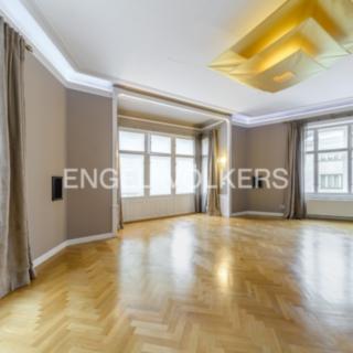 Pronájem bytu 4+1 220 m² Praha