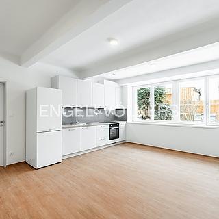 Pronájem bytu 3+kk 57 m² Praha Vinohrady, Šrobárova