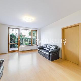 Pronájem bytu 2+kk 50 m² Praha