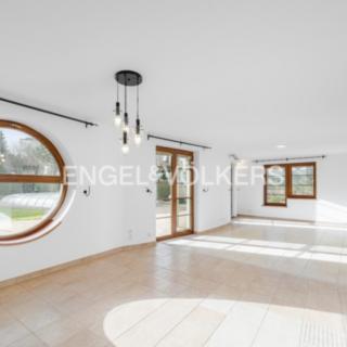 Pronájem rodinného domu 410 m² Praha