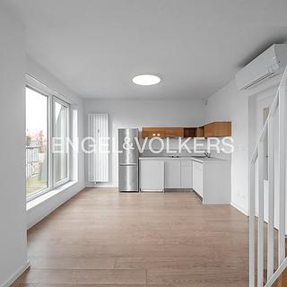 Pronájem bytu 2+kk 62 m² Praha Libeň, Primátorská