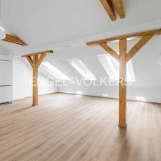 Pronájem bytu 3+kk 98 m² Praha