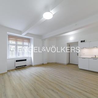 Pronájem bytu 1+kk, garsoniery 26 m&sup2; Praha