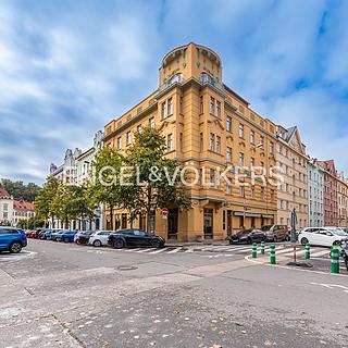 Pronájem restaurace 451 m² Praha Karlín, Urxova