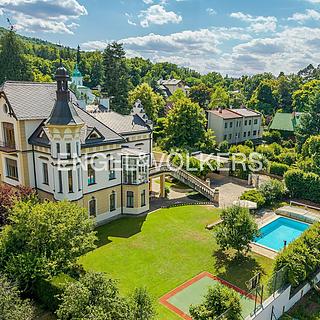 Prodej rodinného domu 581 m² Dobřichovice