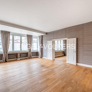 Pronájem bytu 4+1 203 m² Praha