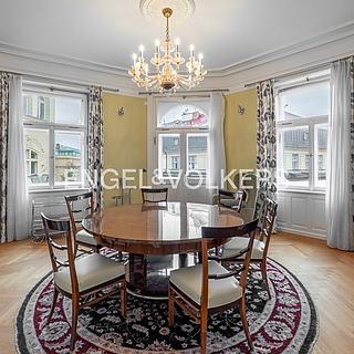 Pronájem bytu 5+1 a více 184 m&sup2; Praha