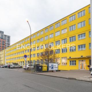 Pronájem kanceláře 511 m² Praha