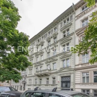 Pronájem kanceláře 87 m² Praha