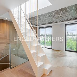 Pronájem bytu 3+kk 96 m&sup2; Praha