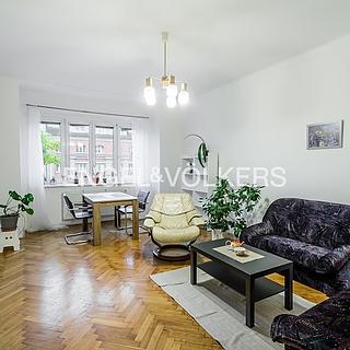 Pronájem bytu 2+1 55 m² Praha