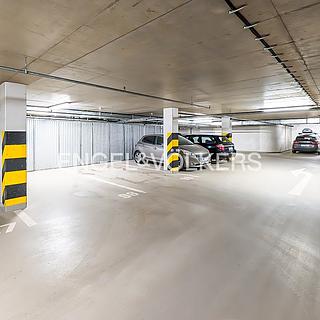 Pronájem garáže 16 m&sup2; Praha