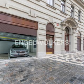 Pronájem parkovacího místa 10 m² Praha Nové Město, Pštrossova