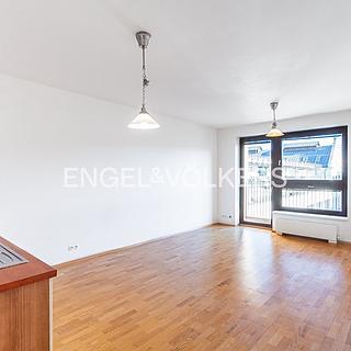 Pronájem bytu 2+kk 62 m&sup2; Praha