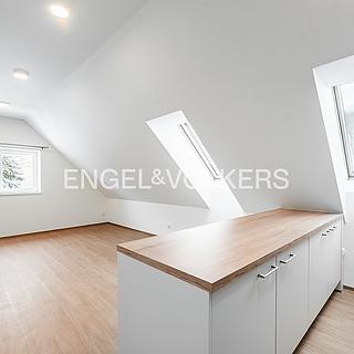 Pronájem bytu 2+kk 54 m&sup2; Praha