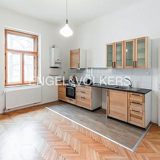 Pronájem bytu 2+1 80 m&sup2; Praha