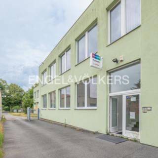 Pronájem kanceláře 85 m² Praha