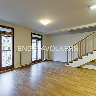 Pronájem bytu 4+1 147 m² Praha Smíchov, Štefánikova