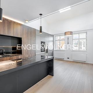 Pronájem bytu 4+kk 173 m² Praha Smíchov, Kroftova