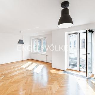 Pronájem bytu 2+kk 68 m&sup2; Praha