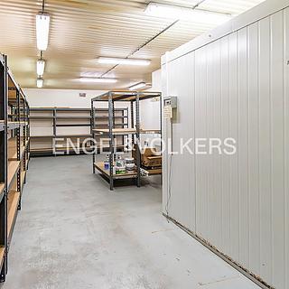 Pronájem skladu 140 m&sup2; Praha