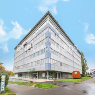 Pronájem obchodu 1174 m² Praha