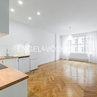 Pronájem bytu 2+kk 68 m&sup2; Praha