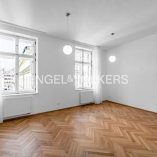 Pronájem bytu 2+kk 57 m² Praha Nové Město, Růžová