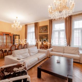 Pronájem bytu 3+1 137 m² Praha