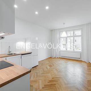 Pronájem bytu 2+kk 44 m&sup2; Praha