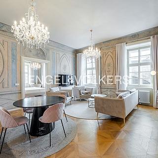 Pronájem bytu 2+1 98 m² Praha Malá Strana, Na Kampě