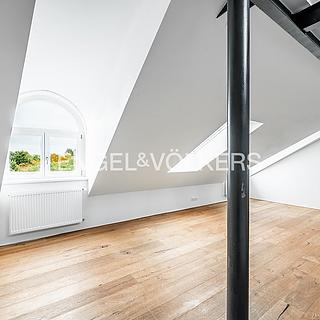 Prodej bytu 1+kk, garsoniery 63 m² Praha