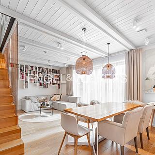 Pronájem bytu 5+kk 188 m² Praha