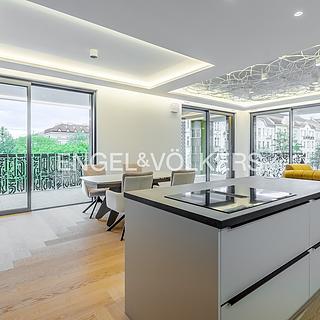 Pronájem bytu 4+kk 144 m&sup2; Praha