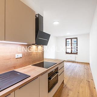 Pronájem bytu 1+kk a garsoniéry 29 m² Praha Vršovice, Donská