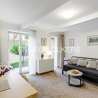 Pronájem bytu 2+kk 49 m² Praha