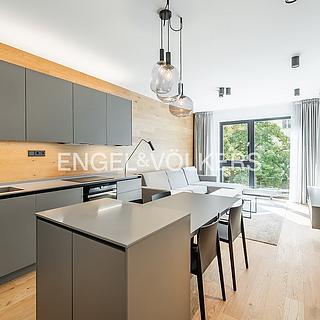 Prodej bytu 2+kk 97 m&sup2; Praha