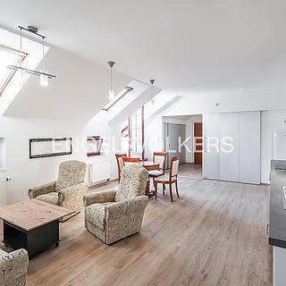 Pronájem bytu 4+kk 110 m&sup2; Praha