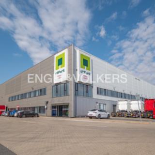 Pronájem skladu 300000 m² Kozomín
