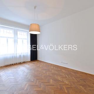Pronájem bytu 3+kk 93 m² Praha Vinohrady, náměstí Jiřího z Poděbrad