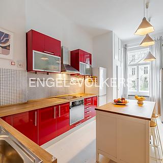 Pronájem bytu 4+1 135 m² Praha Vinohrady, U Havlíčkových sadů