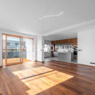 Pronájem rodinného domu 195 m² Praha