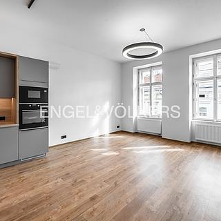 Pronájem bytu 1+kk a garsoniéry 38 m² Praha Smíchov, Kroftova