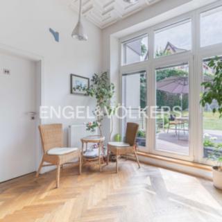 Prodej rodinného domu 444 m² Praha