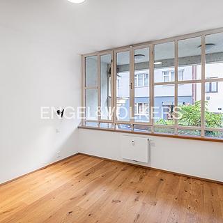 Pronájem bytu 3+1 78 m² Praha