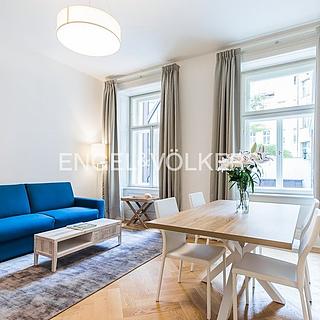 Pronájem bytu 1+1 43 m² Praha